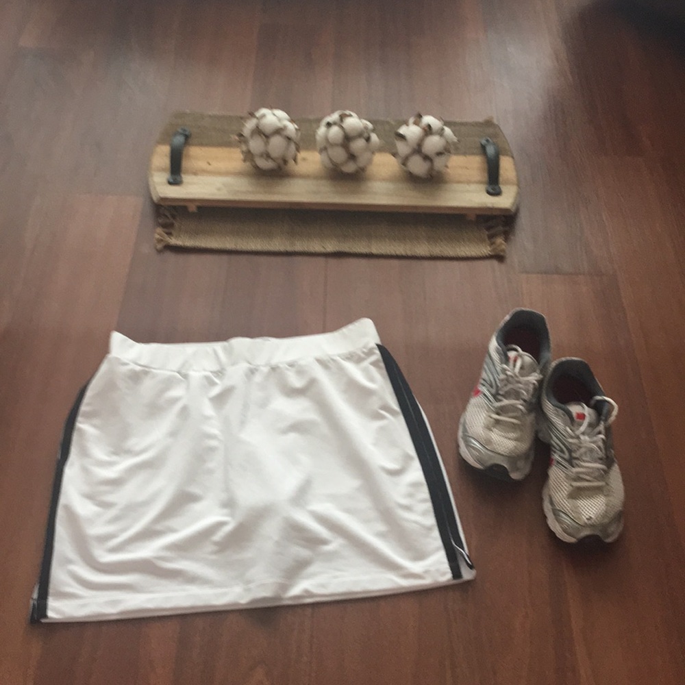 Greg Norman Skorts